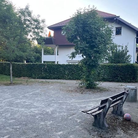 Entre Lac d'Annecy et montagnes, golf et parapente à pieds Talloires Quarto foto